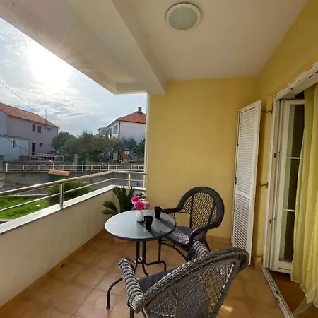 Apartamento Beneta With Garage Zadar